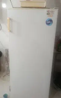 یخچال آزمایش