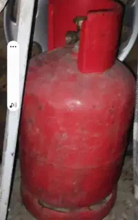 یک عدد کپسول گاز به فروش میرسد