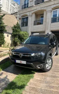 داستر ۲۰۱۵ مشکی