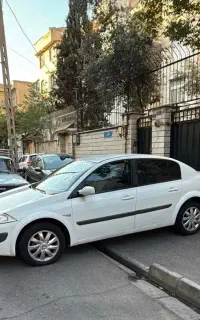 مگان اتومات ۲۰۰۰ سال ۹۰