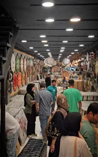 استخدام فروشنده خانم حرفه ای