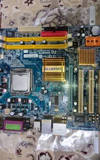 فروش قطعات کامپیوتر(مادربرد .رم.کارت گرافیک. cpu