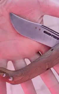 معاوضه با انگشت و چاقو اره دار قدیمی