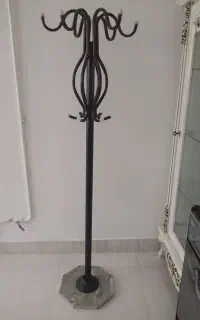 جالباسی ایستاده
