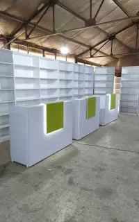 دکور داروخانه ویترین قفسه پیشخوان کانتر ۲۹