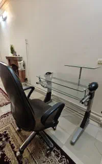 میز و صندلی مناسب کامپوتر