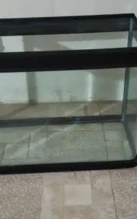 شیشه اکواریم