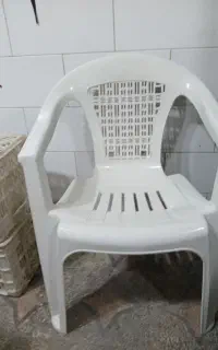 صندلی پلاستیکی