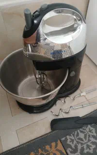 همزن کاسه دار