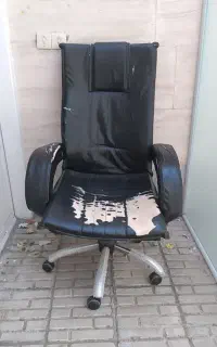 صندلی گردون کار کرده
