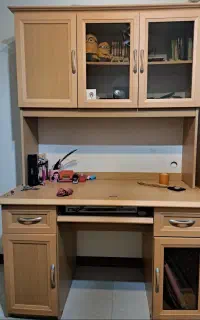 میز تحریر و کتابخانه ام دی اف