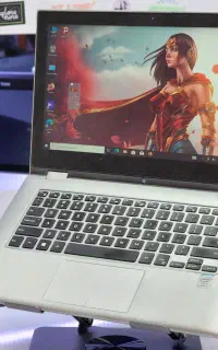 لپ تاپ داریم خودش می چرخه DELL X360