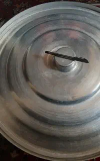 قابلمه بسیار بزرگ در حد نو
