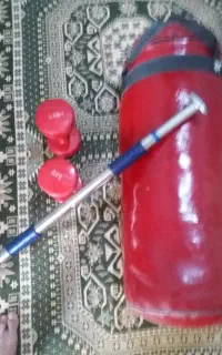 کیشه بوکس با کیفیت چرم چرم دمبلهای میله بارفیکس