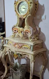 میز غذاخوری  و ساعت تمام چوب