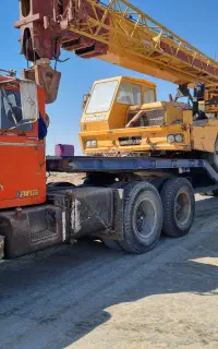 استخدام راننده کمرشکن ماک