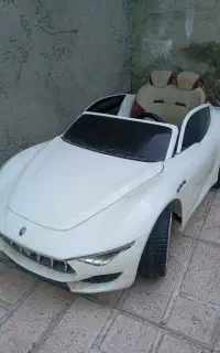 ماشین شارژی مازراتی