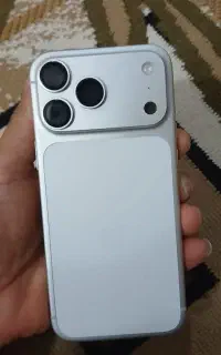 گوشی موبایل ۱۷پرومکس