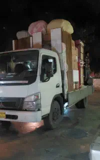 خدمات حمل بار،کامیون،شش چرخ،درون جزیره