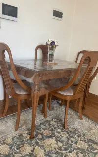 میز غذاخوری چهار نفره