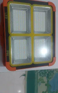 پرژکتور خورشیدی