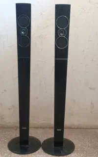 بلندگو  مارشال 3 بار روشن شده