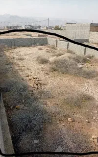 زمین ۳۰۰متری