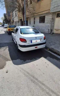 ۲۰۶ وی ۸