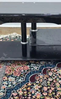 زیر تلوزیونی شیشه ای