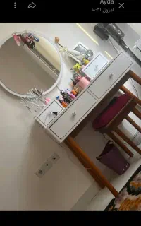 میز ارایش ب همراه صندلی