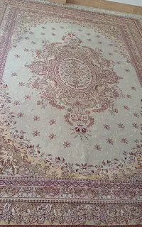 ۴عدد فرش.  یک جفت ۹متری  یک جفت ۶متری
