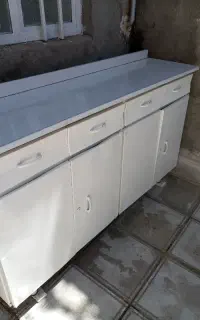 کابینت فلزی چهار درب با چهار کشومحکم در حد نو