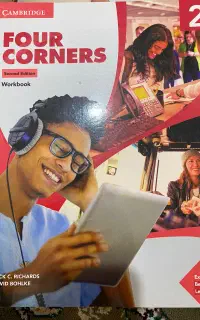 کتاب زبان فور کرنرز و انگلیش فایل