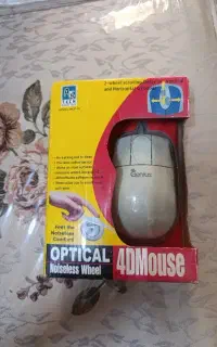موس جنیوس