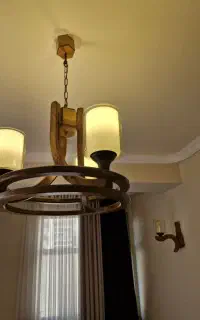 لوستر سه شاخه جنس بدنه چوبی