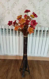گل و گلدان