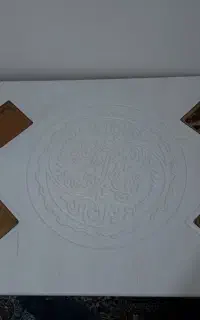 میز پذیرایی سفید طرح دار
