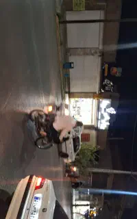 فروش منزل و ۴باب مغازه