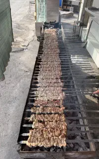 کبابی و اشکده