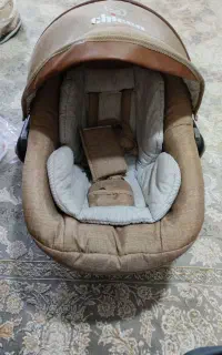 کریر و اگوشی و  محافظ از وان کودک