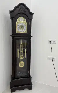 ساعت ایستاده چوبی