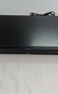یک دستگاه دی‌وی‌دی مارک سامسونگ