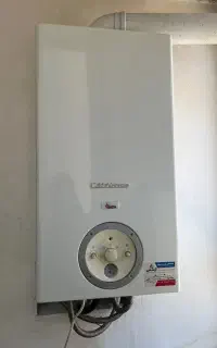 پکیج بوتان مدل کالدا ونزیا