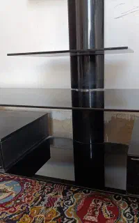 میز تلویزیون شیشه ای کشور دار
