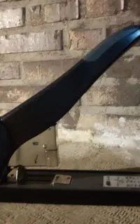 دستگاه منگنه کتاب  قوی مدل  HS 3000