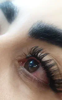 اکستنشن ولیفت ولمینت مژه وابرو با قیمت استثنائی۴۰۰