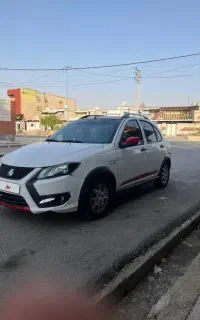 کوییک R