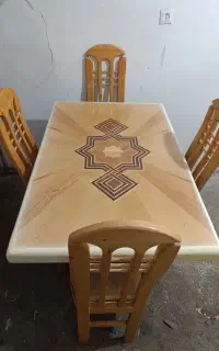 میز غذاخوردی