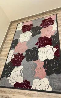 فرش  اتاق خواب گل برجسته