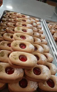 پخش شیرینی  و حلواجات عمده